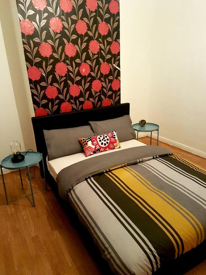 Budget House In Gants Hill Bed and Breakfast Ilford Exterior foto